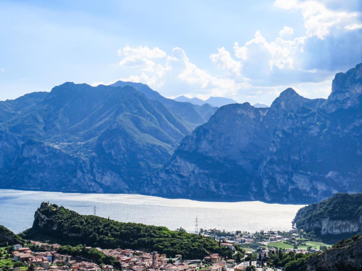 Casa San Tome Guest House Torbole Sul Garda ภายนอก รูปภาพ