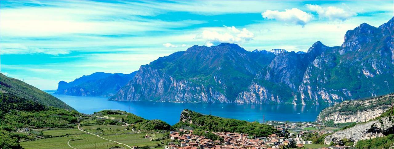 Casa San Tome Guest House Torbole Sul Garda ภายนอก รูปภาพ